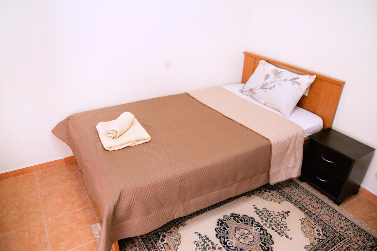 Comfortable House With Warm Hospitality カテリーニ エクステリア 写真